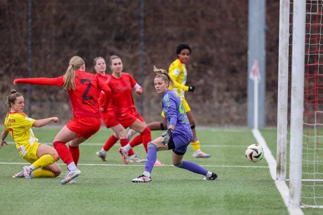 The goal for 0 2 by Lisa Heiseler 1 FC Union Berlin, 07 , with Anna Wellmann FC Bayern Muenchen, 41 , GER, FC Bayern Muenchen II vs 1 FC Union Berlin, Football, 2 Womens Bundesliga, Matchday 18, Season 2024 2025, 16 03 2025, GER, FC Bayern Muenchen II vs 1 FC Union Berlin, Football, 2 Womens Bundesliga, Matchday 18, Season 2024 2025, 16 03 2025 Muenchen Copyright: xEibner-Pressefoto JennixMaulx EP_JML