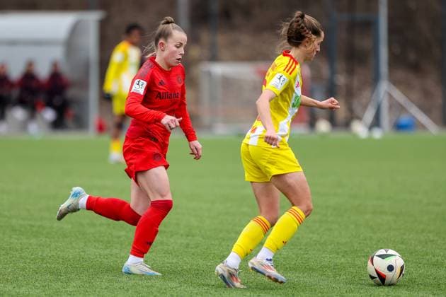 Celine Frank 1 FC Union Berlin, 06 with ball with Laura Gloning FC Bayern Muenchen II U20, 27 , GER, FC Bayern Muenchen II vs 1 FC Union Berlin, Football, 2 Womens Bundesliga, Matchday 18, Season 2024 2025, 16 03 2025, GER, FC Bayern Muenchen II vs 1 FC Union Berlin, Football, 2 Womens Bundesliga, Matchday 18, Season 2024 2025, 16 03 2025 Muenchen Copyright: xEibner-Pressefoto JennixMaulx EP_JML