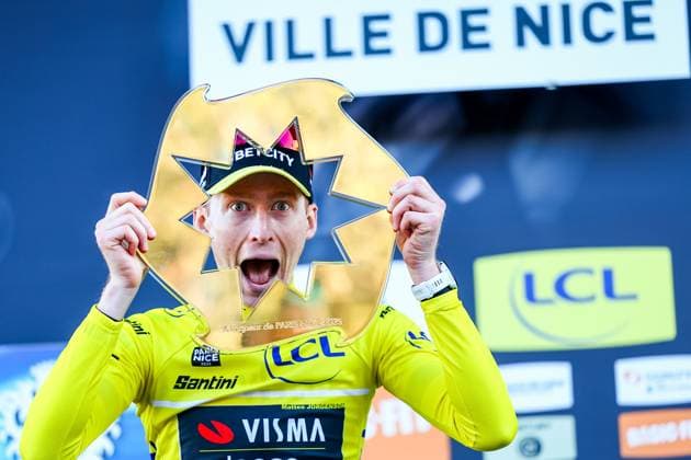 Bilder des Jahres 2025, Sport 03 März Sport Themen der Woche KW11 Sport Bilder des Tages American Matteo Jorgenson of Team Visma-Lease a Bike celebrates on the podium after winning stage eight of the 83th edition of the Paris-Nice cycling race, 119,9 km from Nice to Nice, France, Sunday 16 March 2025. DAVIDxPINTENS  x115107112x