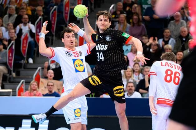 European Handball Championship Qualification, Germany Austria, 2 Qualification Round, Group 7, Matchday 4 from left Lukas Herburger Austria , Rune Dahmke Germany Hanover ZAG Arena Germany