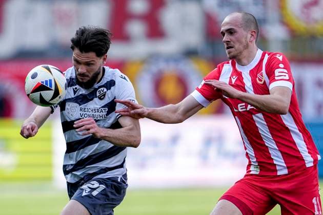 v li Marco Schikora SVS, 21 , Phil Halbauer Cottbus, 11 , duel, duel, tackle, tackling, dynamics, action, action, 16 03 2025, Sandhausen Germany , Football, 3 Liga, SV Sandhausen FC Energie Cottbus, DFB DFL REGULATIONS PROHIBIT ANY USE OF PHOTOGRAPHS AS IMAGE SEQUENCES AND OR QUASI VIDEO xozx