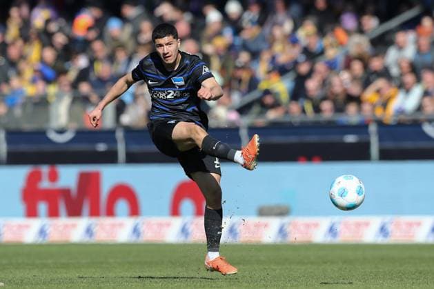 16 03 2025, xtgx, Fußball 2 Bundesliga, Eintracht Braunschweig Hertha BSC Berlin emspor, v l Ibrahim Maza Hertha, 10 Freisteller, Einzelbild, Ganzkoerper, single frame DFL DFB REGULATIONS PROHIBIT ANY USE OF PHOTOGRAPHS as IMAGE SEQUENCES and or QUASI VIDEO Braunschweig