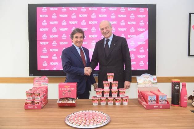 Urbano Cairo e Flavio Repetto rinnovano la partnership tra Novi e Giro d& x2019;Italia, presso gli stabilimenti Novi - Novi Ligure, Luned& xec; 17 Marzo 2025 (Foto Claudio Furlan Lapresse) Urbano Cairo and Flavio Repetto renew the partnership between Novi and Giro d Italia, at the Novi - Novi Ligure facilities, Monday, March 17, 2025 (Photo Claudio Furlan Lapresse)  Copyright: xClaudioxFurlan LaPressex