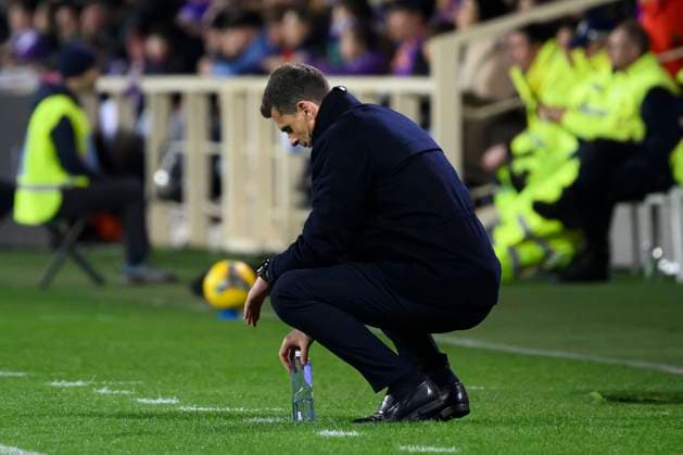Thiago Motta, Head coach of Juventus FC, looks dejected during the Serie A football match between ACF Fiorentina and Juventus FC at Artemio Franchi stadium in Firenze (Italy), March 16, 2025. andreaxstaccioli