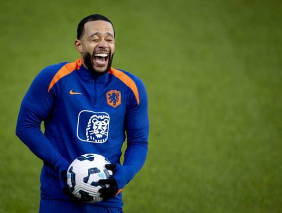 Sport Bilder des Tages ZEIST - Memphis Depay during a training session of the Dutch national team, Nationalteam at the KNVB Campus on March 17, 2025 in Zeist, Netherlands. The Dutch national team prepares for the UEFA Nations League quarterfinal duels against Spain. ANP KOEN VAN WEEL UEFA Nations League 2024 25 xVIxANPxSportx xxANPxIVx 522580665 originalFilename: 522580665.jpg