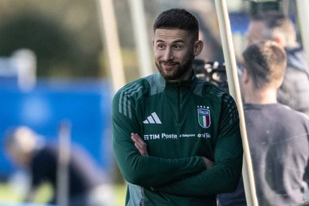 Italy Training Session & press conference, PK, Pressekonferenz Italy player Guglielmo Vicario participates in the training session at BPER Training Centre in Appiano Gentile on March 17, 2025, in Como, Italy. Appiano Gentile Italy  Copyright: xGiacomoxCosuax originalFilename:cosua-notitle250317_npXBB.jpg