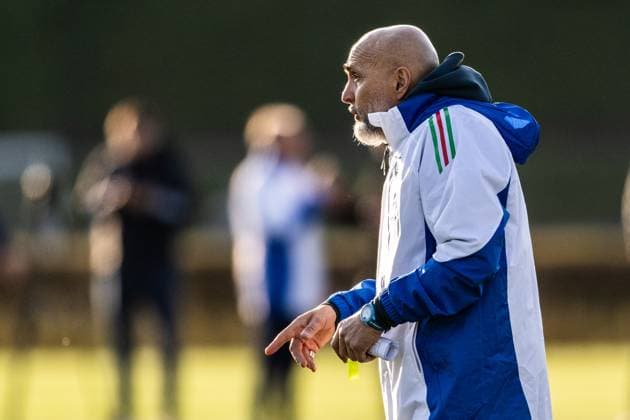 Italy Training Session & press conference, PK, Pressekonferenz Italy Head Coach Luciano Spalletti participates in the training session at BPER Training Centre in Appiano Gentile on March 17, 2025, in Como, Italy. Appiano Gentile Italy  Copyright: xGiacomoxCosuax originalFilename:cosua-notitle250317_npchF.jpg
