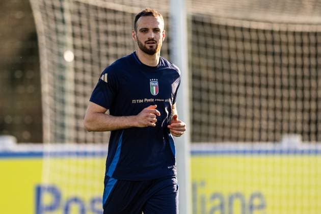 Italy Training Session & press conference, PK, Pressekonferenz Italy player Federico Gatti participates in the training session at BPER Training Centre in Como, Italy, on March 17, 2025. Appiano Gentile Italy  Copyright: xGiacomoxCosuax originalFilename:cosua-notitle250317_npqBg.jpg