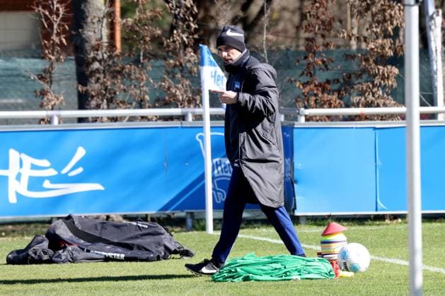 DEU, DFL, 2 FBL Hertha BSC, Training, 18 03 2025, Sportforum, Berlin, DEU, DFL, 2 FBL Hertha BSC, Training, im Bild Cheftrainer Stefan Leitl Hertha BSC Berlin DFL regulations prohibit any use of Photographs as image sequences and or quasi video Foto Juergen Engler nordphoto GmbH nordphotoxGmbHx xEngler nph00076