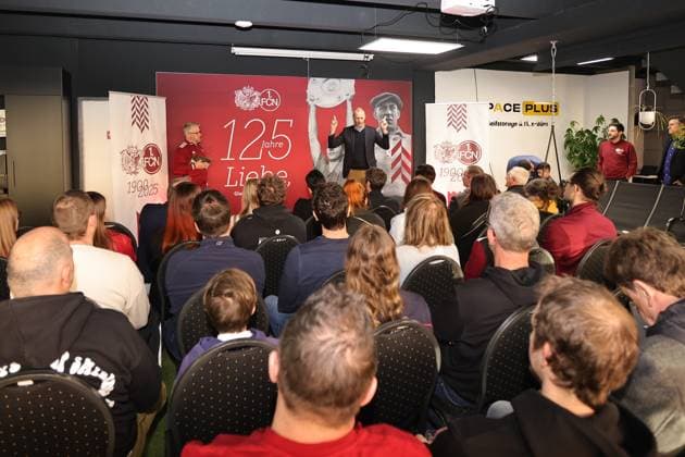 18 03 2025 Soccer 1 FC Nuremberg FCN Club Kick Off event for the 125th anniversary of 1 FC Nuremberg Sportfoto Zink DaMa xdaxmax Niels Rossow Board Member Strategy Marketing 1 FC Nuremberg FCN speaks to guests