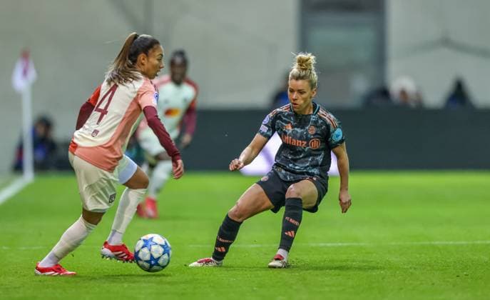 GER, Munich, FC Bayern Munich vs Olympique Lyon, WomenÂs Champions League, Football, UEFA, Season 2024 2025, FC Bayern Campus, Quarterfinals, pictured from l Selma Bacha Olympique Lyon 4 , Linda Dallmann FC Bayern Munich Women 10 DFB DFL REGULATIONS PROHIBIT ANY USE OF PHOTOGRAPHS AS IMAGE SEQUENCES AND OR QUASI VIDEO, 18 03 2024, Copyright: HMBxMedia HendrikxHamelau