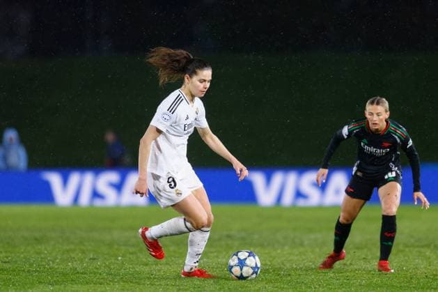 March 18, 2025, Valdebebas, Madrid, SPAIN: Signe Bruun of Real Madrid in action during the UEFA WomenÃ¢â‚¬â ¢s Champions League Quarter Final first leg, football match played between Real Madrid CF and Arsenal FC at Alfredo Di Stefano stadium on March 18, 2025, in Valdebebas, Madrid, Spain. Valdebebas SPAIN - ZUMAa181 20250318_zaa_a181_082 Copyright: xDennisxAgyemanx