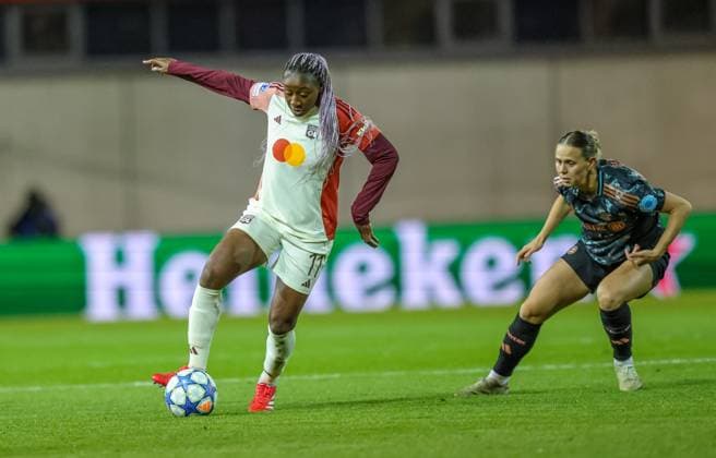 GER, Munich, FC Bayern Munich vs Olympique Lyon, WomenÂs Champions League, Football, UEFA, Season 2024 2025, FC Bayern Campus, Quarterfinals, pictured from l Kadidiatou Diani Olympique Lyon , Klara Bühl FC Bayern Munich Women 17 DFB DFL REGULATIONS PROHIBIT ANY USE OF PHOTOGRAPHS AS IMAGE SEQUENCES AND OR QUASI VIDEO, 18 03 2024, Copyright: HMBxMedia HendrikxHamelau