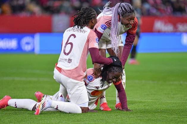 Melchie Dumornay 6 Olympique Lyonnais , Tabitha Chawinga 22 Olympique Lyonnais and Kadidiatou Diani 11 Olympique Lyonnais celebrate the goal for 0 1 during the UEFA Womens Champions League match FC Bayern Munich Olympique Lyon on 18 03 2025 Munich FC Bayern Campus Bayern Germany