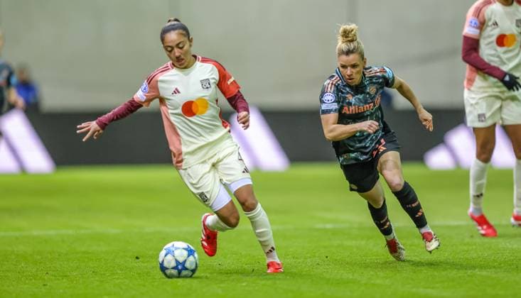 GER, Munich, FC Bayern Munich vs Olympique Lyon, WomenÂs Champions League, Football, UEFA, Season 2024 2025, FC Bayern Campus, Quarterfinals, pictured from l Selma Bacha Olympique Lyon 4 , Linda Dallmann FC Bayern Munich Women 10 DFB DFL REGULATIONS PROHIBIT ANY USE OF PHOTOGRAPHS AS IMAGE SEQUENCES AND OR QUASI VIDEO, 18 03 2024, Copyright: HMBxMedia HendrikxHamelau