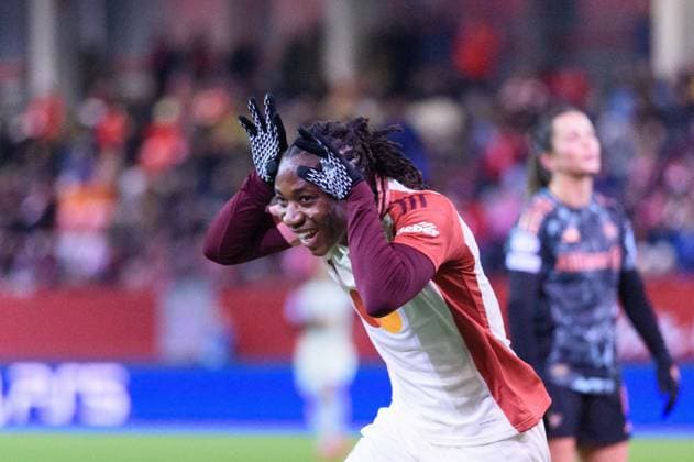 Melchie Dumornay (6 Olympique Lyonnais) celebrates her second goal during the UEFA Womens Champions League quarter-final match between FC Bayern Munich and Olympique Lyonnais at FC Bayern Campus in Munich, Germany. (Sven Beyrich SPP) Copyright: xSvenxBeyrich SPPx spp-en-SvBe-20250318-D4S_7824