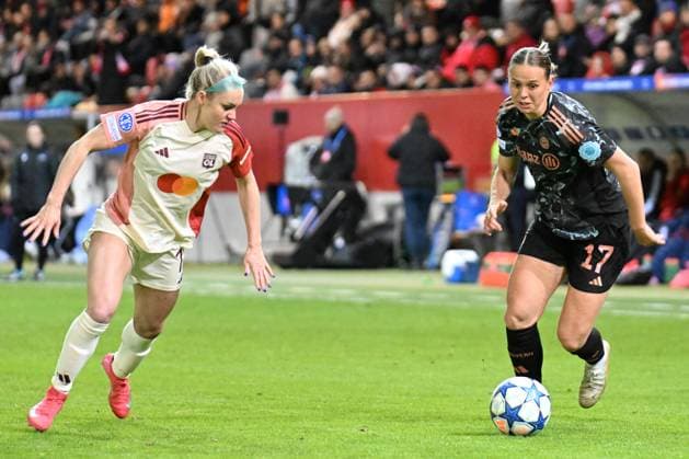 Womens soccer CARPENTER Ellie and BÜHL Klara at the UEFA Womens Champions League match of FC Bayern Munich against Olympique Lyonnais on 18 03 2025, Germany, Bayern Munich FC Bayern Campus Bayern Germany