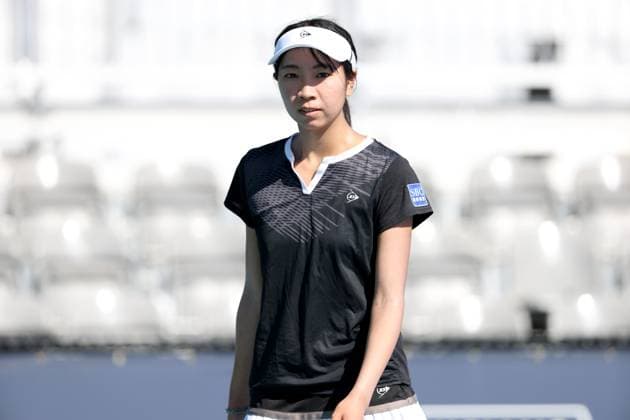 March 18, 2025, Miami Gardens, Florida, United States Of America: MIAMI GARDENS, FLORIDA - MARCH 18: Lauren Davis of the United States defeats Aoi Ito of Japan on Day 1 of the Miami Open at Hard Rock Stadium on March 18, 2025 in Miami Gardens, Florida....People: Aoi Ito Miami Open 2025 - Day 1  - ZUMAs214 20250318_ada_s214_065 Copyright: xSMGx