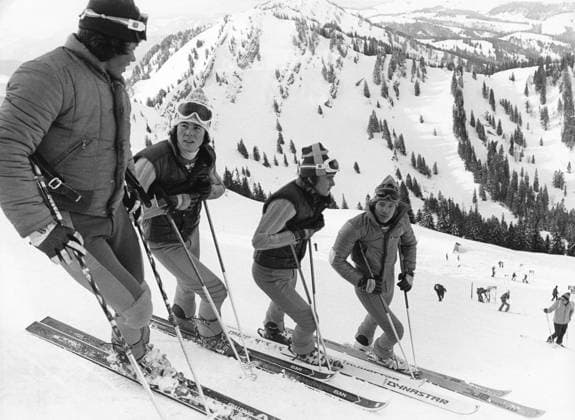 Ingemar Stenmark, geboren am 18. März 1956, ist ein ehemaliger schwedischer alpiner Skirennläufer im Weltcup. Er gilt als einer der herausragendsten schwedischen Sportler aller Zeiten und als der größte Slalom und Riesenslalomspezialist aller Zeiten. Aufgenommen in Oberstaufen Deutschland 1975 Ingemar Stenmark born 18 March 1956 is a Swedish former World Cup alpine ski racer. He is regarded as one of the most prominent Swedish athletes ever, and as the greatest slalom and giant slalom specialist of all time. Pictured in Oberstaufen Germany 1975 Copyright: imageBROKER Sjoberg ibljsj12853524.jpg Bitte beachten Sie die gesetzlichen Bestimmungen des deutschen Urheberrechtes hinsichtlich der Namensnennung des Fotografen im direkten Umfeld der Veröffentlichung Ingemar Stenmark, geboren am 18. März 1956, ist ein ehemaliger schwedischer alpiner Skirennläufer im Weltcup. Er gilt al imago images 0807041420