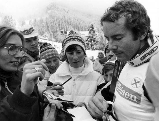 Ingemar Stenmark, geboren am 18. März 1956, ist ein ehemaliger schwedischer alpiner Skirennläufer im Weltcup. Er gilt als einer der bedeutendsten schwedischen Sportler aller Zeiten und als der größte Slalom und Riesenslalomspezialist aller Zeiten. 1980 Ingemar Stenmark born 18 March 1956 is a Swedish former World Cup alpine ski racer. He is regarded as one of the most prominent Swedish athletes ever, and as the greatest slalom and giant slalom specialist of all time. 1980 Copyright: imageBROKER Sjoberg ibljsj12853534.jpg Bitte beachten Sie die gesetzlichen Bestimmungen des deutschen Urheberrechtes hinsichtlich der Namensnennung des Fotografen im direkten Umfeld der Veröffentlichung Ingemar Stenmark, geboren am 18. März 1956, ist ein ehemaliger schwedischer alpiner Skirennläufer im Weltcup. Er gilt al imago images 0807041433