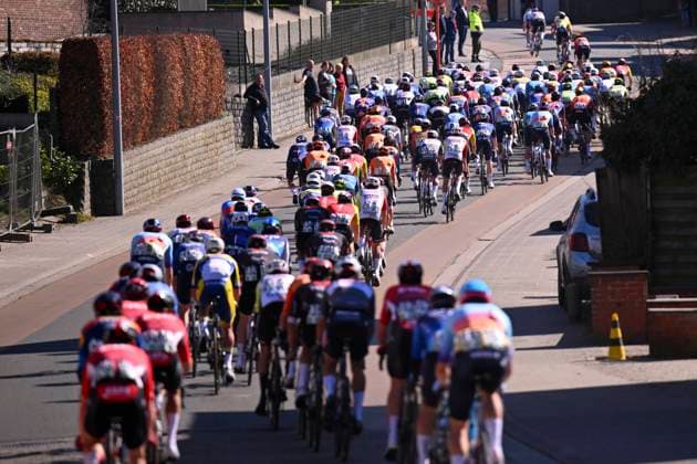 Danilith Nokere Koerse 2025 cycling race NOKERE, BELGIUM - MARCH 19 : illustration picture peloton during the Men Elite UCI 1.Pro 78th Danilith Nokere Koerse cycling race with start in Deinze and finish in Nokere (188,2 km) on March 19, 2025 in Nokere, Belgium, 19 03 2025 ( Motordriver Rodrique Verfaillie & Nokere Belgium  Copyright: xTomasxSiskx