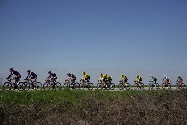 The pack rides cycles during the men s elite race of the Milano-Torino one day cycling race (174km) from Rho to Torino (Superga) - North West Italy- Wednesday, March 19, 2025. - cycling .  Copyright: xMarcoxAlpozzi LaPressex