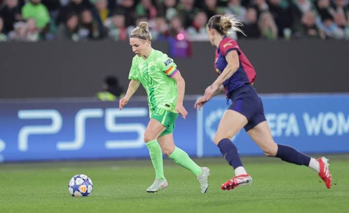 Svenja Huth VfL Wolfsburg , Maria Leon FC Barcelona Football, Women, Season 2024 2025, UWCL Quarterfinals, First leg, Volkswagen Arena , VfL Wolfsburg vs FC Barcelona DFL REGULATIONS PROHIBIT ANY USE OF PHOTOGRAPHS AS IMAGE SEQUENCES AND OR QUASI VIDEO
