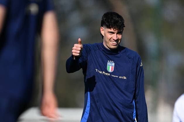 CALCIO - UEFA Nations League - Team Italy - Training Alessandro Bastoni of Italy react during a Italy training session at BPER Training Centre at BPER Training Centre Appiano Gentile on March 19, 2025 in Como, Italy Milan Italy  Copyright: xIPAxSport ABACAx