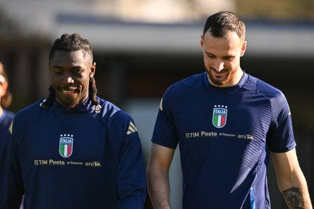 CALCIO - UEFA Nations League - Team Italy - Training Moise Kean of Italy and Federico Gatti of Italy during a Italy training session at BPER Training Centre at BPER Training Centre Appiano Gentile on March 19, 2025 in Como, Italy Milan Italy  Copyright: xIPAxSport ABACAx