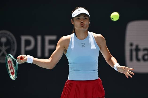 MIAMI GARDENS FL - MARCH 19: Emma Raducanu Vs Sayaka Shhii during The Miami Open at Hard Rock Stadium on March 19, 2025 in Miami Gardens, Florida. Copyright: xmpi04x