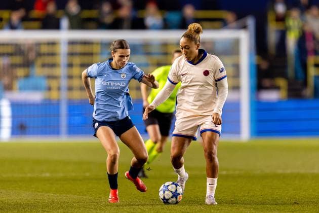 Manchester City Women v Chelsea Women UEFA Womens Champions League 19 03 2025. Quarter Final leg 1 of 2 Chelsea Women forward Lauren James (10) battles for possession during the UEFA Women s Champions League quarter-final first leg match between Manchester City Women and Chelsea Women at the Joie Stadium, Manchester, United Kingdom on 19 March 2025. Manchester Joie Stadium Gt Manchester United, ManU Kingdom Editorial use only , Copyright: xManjitxNarotrax PSI-21668-0021