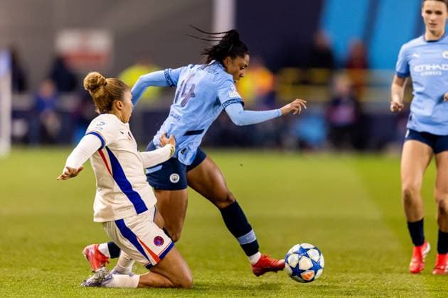 Manchester City Women v Chelsea Women UEFA Womens Champions League 19 03 2025. Quarter Final leg 1 of 2 Manchester City Women forward Kerolin (14) battles for possession with Chelsea Women forward Lauren James (10) during the UEFA Women s Champions League quarter-final first leg match between Manchester City Women and Chelsea Women at the Joie Stadium, Manchester, United Kingdom on 19 March 2025. Manchester Joie Stadium Gt Manchester United, ManU Kingdom Editorial use only , Copyright: xManjitxNarotrax PSI-21668-0026