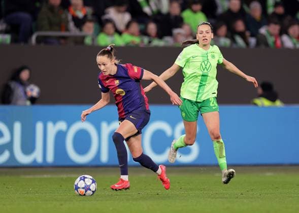 Caroline Graham Hansen FC Barcelona , Joelle Wedemeyer VfL Wolfsburg Football, Women, Season 2024 2025, UWCL Quarterfinals, First leg, Volkswagen Arena , VfL Wolfsburg vs FC Barcelona, 1 4 DFL REGULATIONS PROHIBIT ANY USE OF PHOTOGRAPHS AS IMAGE SEQUENCES AND OR QUASI VIDEO