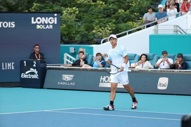 March 19, 2025, Miami Gardens, Florida, United States Of America: MIAMI GARDENS, FLORIDA - MARCH 19: Nick Kyrgios of Australia defeats Mackenzie McDonald of the United States in the first round of the men s singles in the Miami Open at the Hard Rock Stadium on March 19, 2025 in Miami Gardens, Florida. ...People: Mackenzie McDonald Miami Gardens United States Of America - ZUMAs214 20250319_ada_s214_209 Copyright: xSMGx