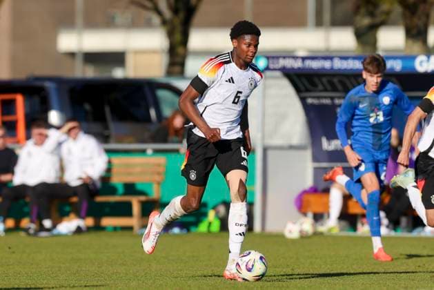 Winners Osawe Germany controls the ball, UEFA Under19 EURO Qualifier, Germany U19 and Slovenia U19, Droemlingstadium, March 19, 2025 in Wolfsburg, Germany Photo by Marco Steinbrenner DeFodi Images Winners Osawe Germany controls the ball, UEFA Under19 EURO Qualifier, Germany U19 and Slovenia U19, Droemlingstadium, March 19, 2025 in Wolfsburg, Germany Photo by Marco Steinbrenner DeFodi Images