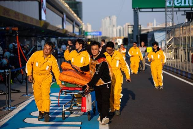 F1 - CHINESE GRAND PRIX 2025 FIA extrication exercise illustration during the Formula 1 Heineken Chinese Grand Prix 2025, 2nd round of the 2025 FIA Formula One World Championship, WM, Weltmeisterschaft from March 21 to 23, 2025 on the Shanghai International Circuit, in Shanghai, China - ShanghaiChina  Copyright: xJavierxJimenezx