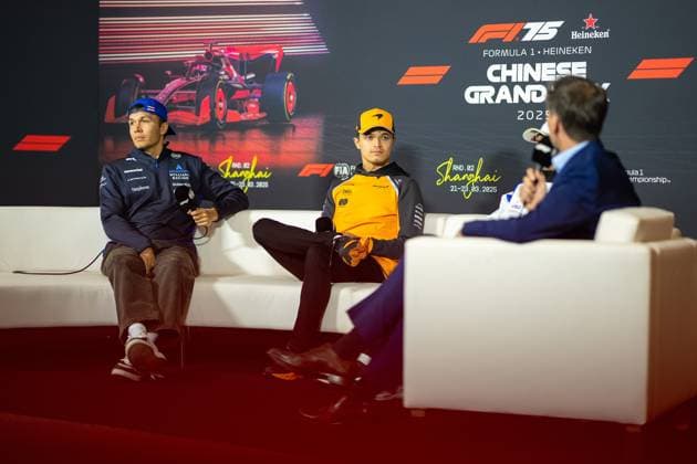 FORMULA 1 CHINESE GRAND PRIX 2025 MEDIA DAY ALEXANDER ALBON (THA) of Williams Racing 23 and LANDO NORRIS (GBR) of McLaren Racing 4 in the press conference, PK, Pressekonferenz room during the FORMULA 1 HEINEKEN CHINESE GRAND PRIX 2025 MEDIA DAY at the Shanghai Audi International Circuit, Shanghai, China on 20 March 2025 Credit: Antoine Lapeyre Every Second Media Editorial use only. All images are copyright Every Second Media Limited. No images may be reproduced without prior permission. Copyright: xIMAGO EveryxSecondxMediax ESM-1385-0066 AntoinexLapeyrex xEveryxSecondxMediax