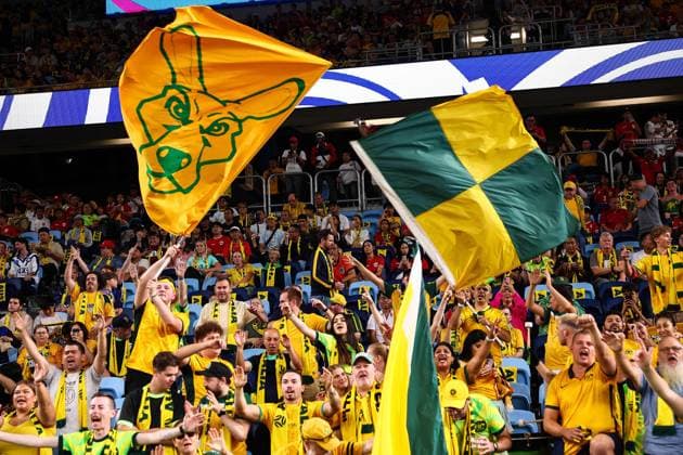 20th March 2025; The Sydney Football Stadium, Sydney, NSW, AFC World Cup Qualifiers, 3rd Round, Group C Football, Australia versus Indonesia; Australia fans ready for the kick off  ActionPlus12763355 KevinxManning