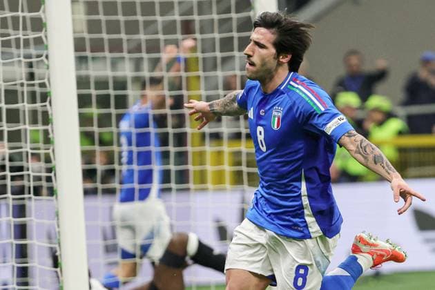20th March 2025; Stadio San Siro, Milan, Italy, UEFA Nations League Football, Quarter Finals, First Leg, Italy versus Germany; Sandro Tonali of Italy celebrates after scoring the goal in the 9th minute for 1-0  ActionPlus12763411 EmanuelexPennacchio