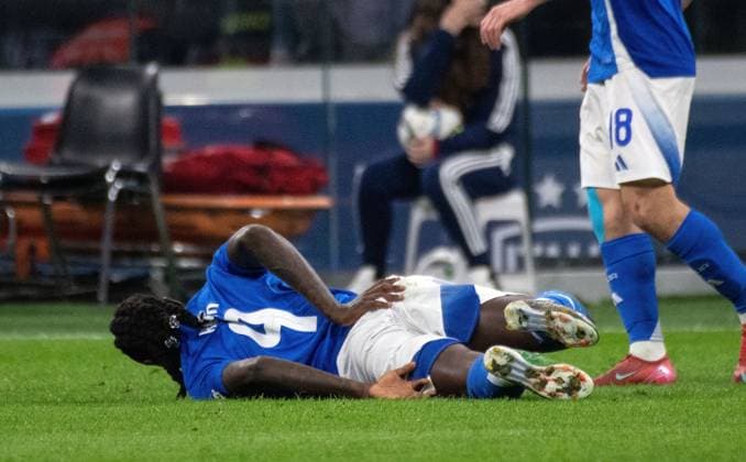 20 03 2025, xcmcx, Football UEFA Nations League, Italy Germany v l Alessandro Buongiorno Italy injured, injury, DFL DFB REGULATIONS PROHIBIT ANY USE OF PHOTOGRAPHS as IMAGE SEQUENCES and or QUASI VIDEO Milan