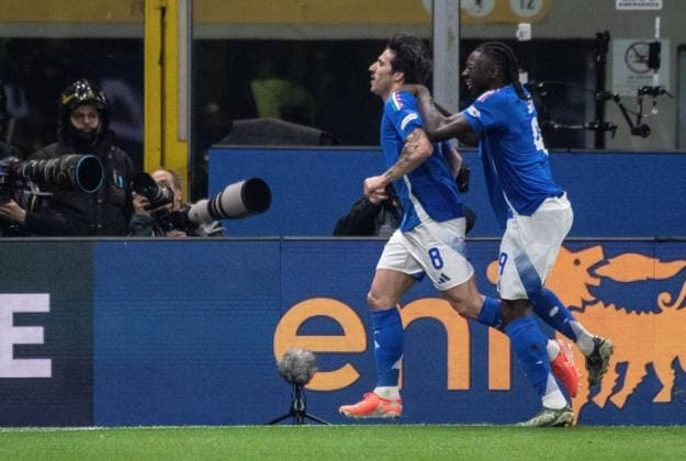 20 03 2025, xcmcx, Football UEFA Nations League, Italy Germany v l Sandro Tonali Italy , Destiny Udogie Italy celebrate the goal, Der Torjubel zum 1 0 DFL DFB REGULATIONS PROHIBIT ANY USE OF PHOTOGRAPHS as IMAGE SEQUENCES and or QUASI VIDEO Milan