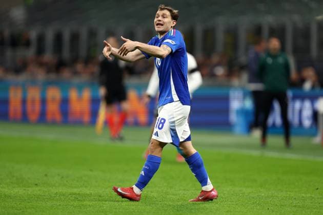Italy vs Germany Nicolo Barella of Italy gestures during the UEFA Nations League quarter-final first leg match between Italy and Germany at Stadio San Siro on March 20, 2025 in Milan, Italy. Milano Stadio Giuseppe Meazza Italy Copyright: xMarcoxCanonierox
