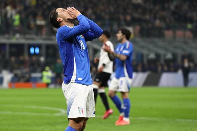 March 20, 2025, Milan, Lombardy, Italy: GIACOMO RASPADORI 10 of Italy reacts in the UEFA Nations League 2024 quarterfinal first leg between ITALY and GERMANY at San Siro Stadium in Milan, Italy Milan Italy - ZUMAc179 20250320_zep_c179_027 Copyright: xMickaelxChavetx