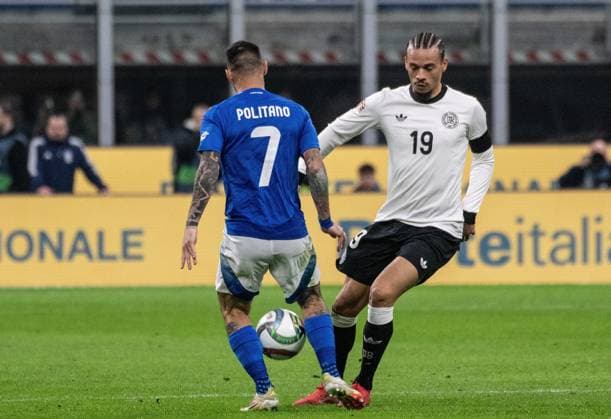 20 03 2025, xcmcx, Football UEFA Nations League, Italy Germany v l Matteo Politano Italy , Leroy Sane German National Football Team DFB DFL DFB REGULATIONS PROHIBIT ANY USE OF PHOTOGRAPHS as IMAGE SEQUENCES and or QUASI VIDEO Milan