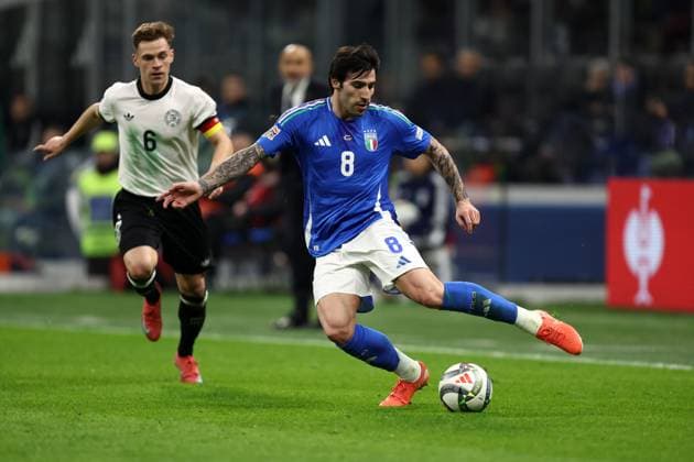 Italy vs Germany Sandro Tonali of Italy in action during the UEFA Nations League quarter-final first leg match between Italy and Germany at Stadio San Siro on March 20, 2025 in Milan, Italy. Milano Stadio Giuseppe Meazza Italy Copyright: xMarcoxCanonierox