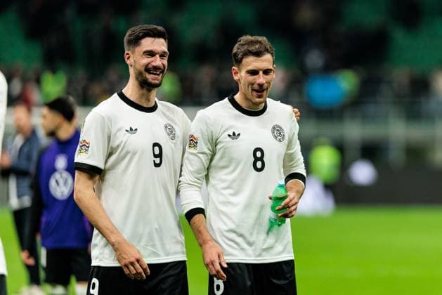 UEFA Nations League Italy Germany 20 03 2025 Tim Kleindienst Germany, 9 and Leon Goretzka Germany, 8 hug after the win UEFA Nations League Italy Germany Milan, Stadio San Siro, 20 03 2025 Copyright: xBEAUTIFULxSPORTS Wunderlx