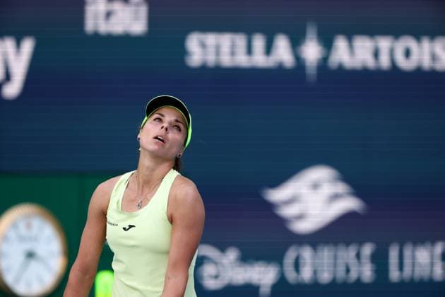 March 20, 2025, Miami Gardens, Florida, United States Of America: MIAMI GARDENS, FLORIDA - MARCH 20: Aryna Sabalenka of Russia defeats Viktoriya Tomova of Bulgaria in the second round on Day 3 of the Miami Open at Hard Rock Stadium on March 20, 2025 in Miami Gardens, Florida...People: Viktoriya Tomova Miami Open 2025 - Day 3  - ZUMAs214 20250320_ada_s214_079 Copyright: xSMGx