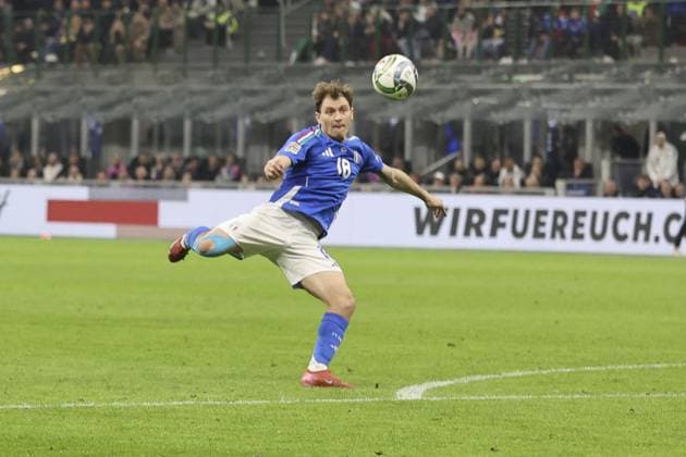 CALCIO - UEFA Nations League - Quarter Finals - Italy vs Germany Nicolo Barella of Italy kick the ball during Italy vs Germany, Quarter-finals, 1st leg of Uefa Nations League 2025, game at Giuseppe Meazza - San Siro stadium in Milano (MI), Italy, on March 20, 2025. Milan Italy  Copyright: xIPAxSport ABACAx