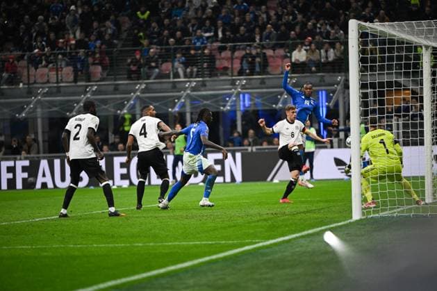 CALCIO - UEFA Nations League - Quarter Finals - Italy vs Germany Destinny Udogie of Italy during the UEFA NATIONS LEAGUE 2025 match between Italy and Germany, round of quarter finals first leg match, on 20 of March 2025 at Giuseppe Meazza San Siro Siro stadium in Milan, Italy. Photo Tiziano Ballabio Milan Italy  Copyright: xIPAxSport ABACAx