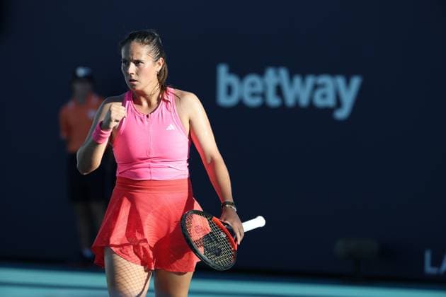 March 20, 2025, Miami Gardens, Florida, United States Of America: MIAMI GARDENS, FLORIDA - MARCH 20: Hailey Baptiste defeats Daria Kasatkina during Day 3 of the Miami Open at Hard Rock Stadium on March 20, 2025 in Miami Gardens, Florida. ...People: Daria Kasatkina Miami Gardens United States Of America - ZUMAs214 20250320_ada_s214_110 Copyright: xSMGx